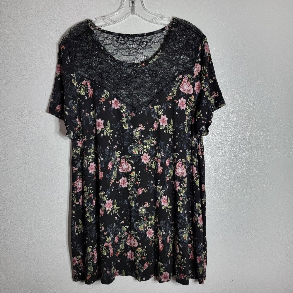 Torrid Super Soft Knits Floral Top Plus Size 2X Lace Short‎ Sleeve Stretch